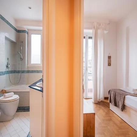 St. Peter Hill Buddyrent Apartman *